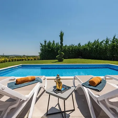 Lux Zadarvillas * Donji Zemunik